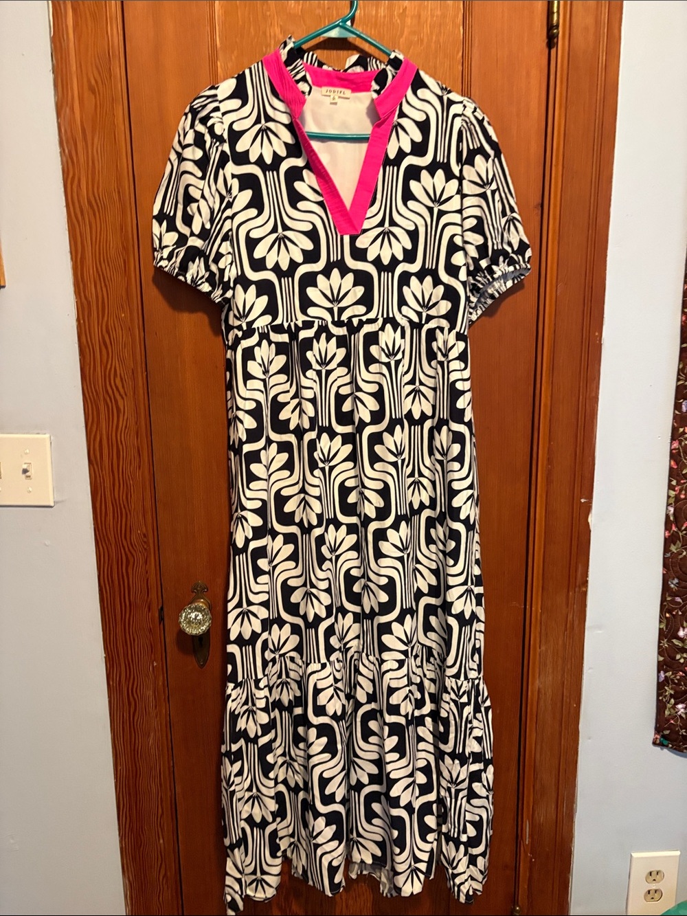JODIFL Navy & White Floral Maxi Dress with Pink V-Neck Trim